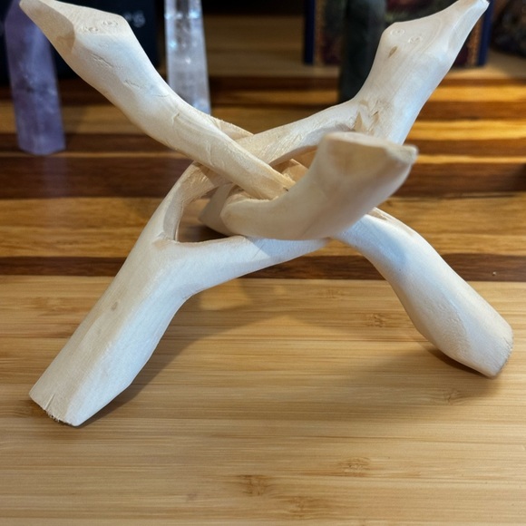 Organic white sage, abalone shell & wood base smudge bundle! 🔮 - Picture 7 of 9